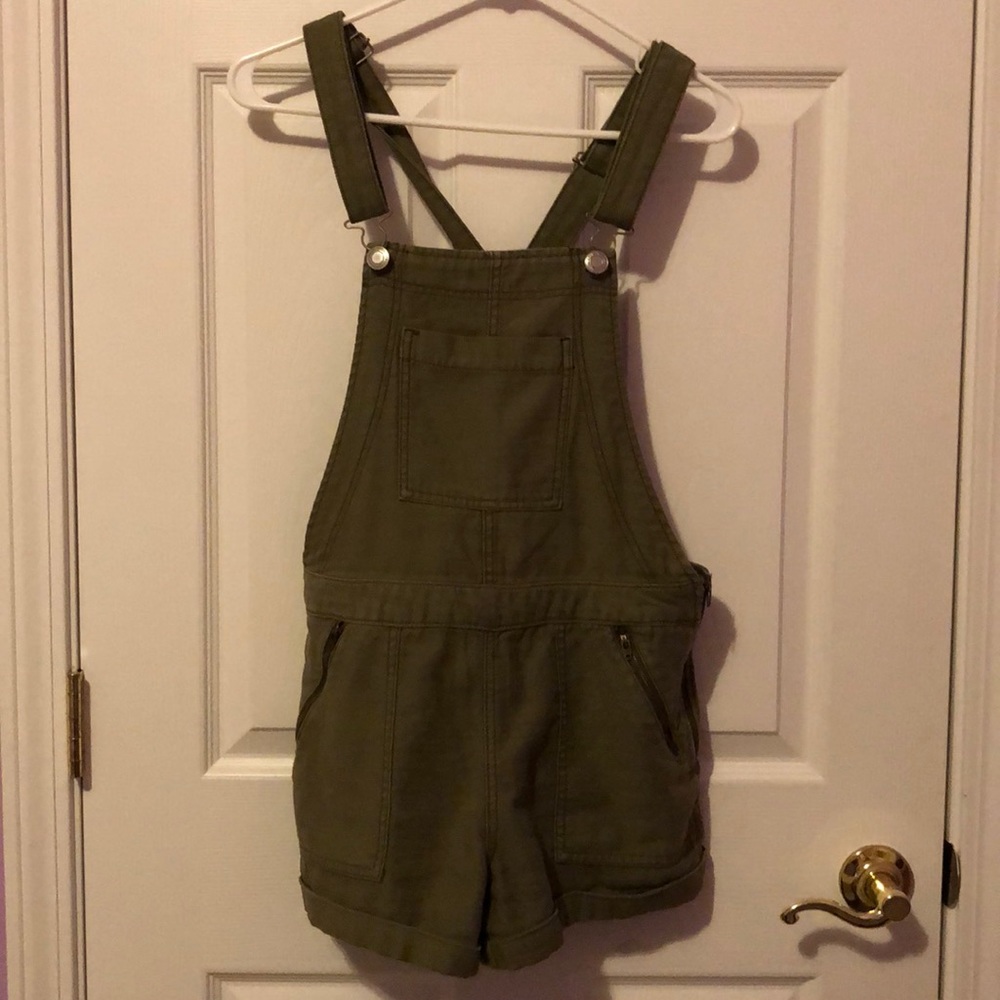 American Eagle Overall Shorts